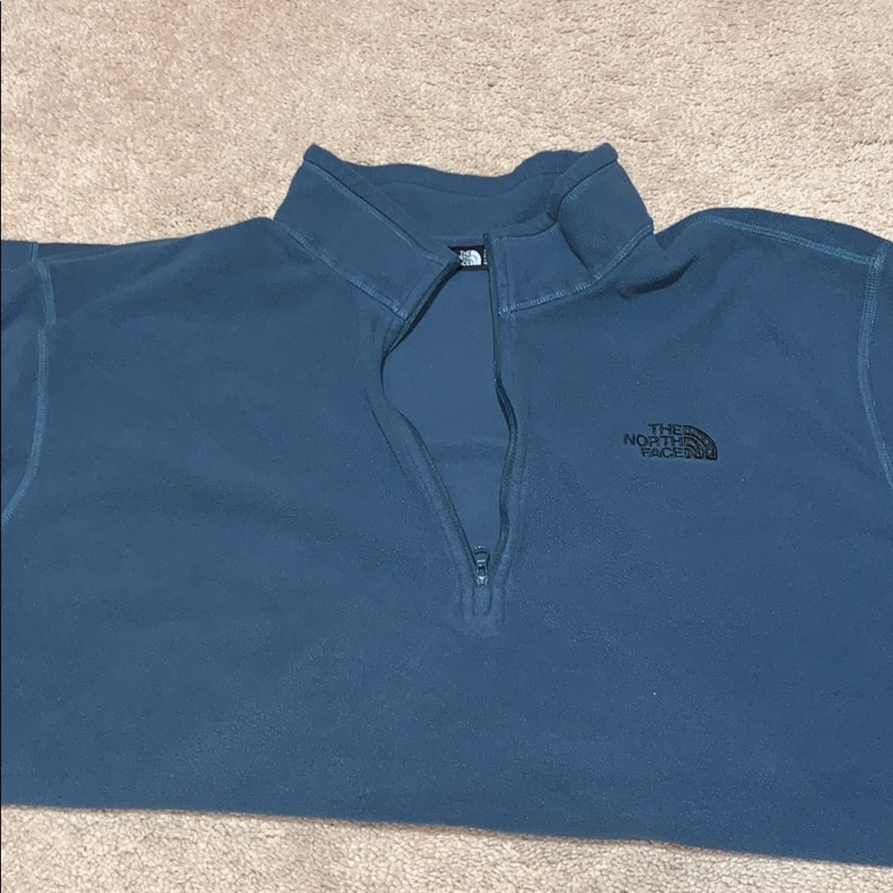 North Face fleece sweatshirt men’s